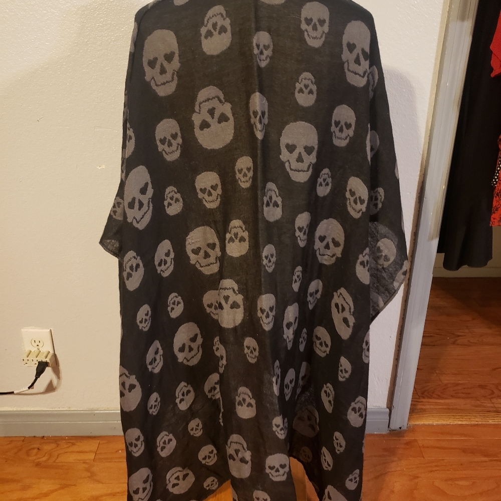Shawl - Picture 2 of 3